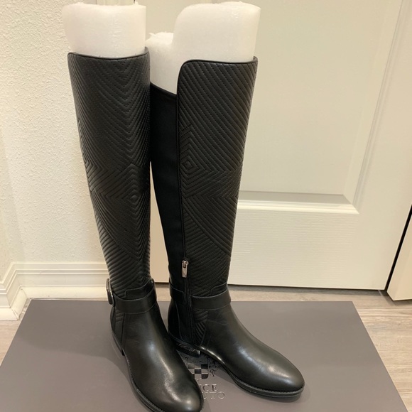 Vince camuto over the knee boots 7 - Picture 3 of 9